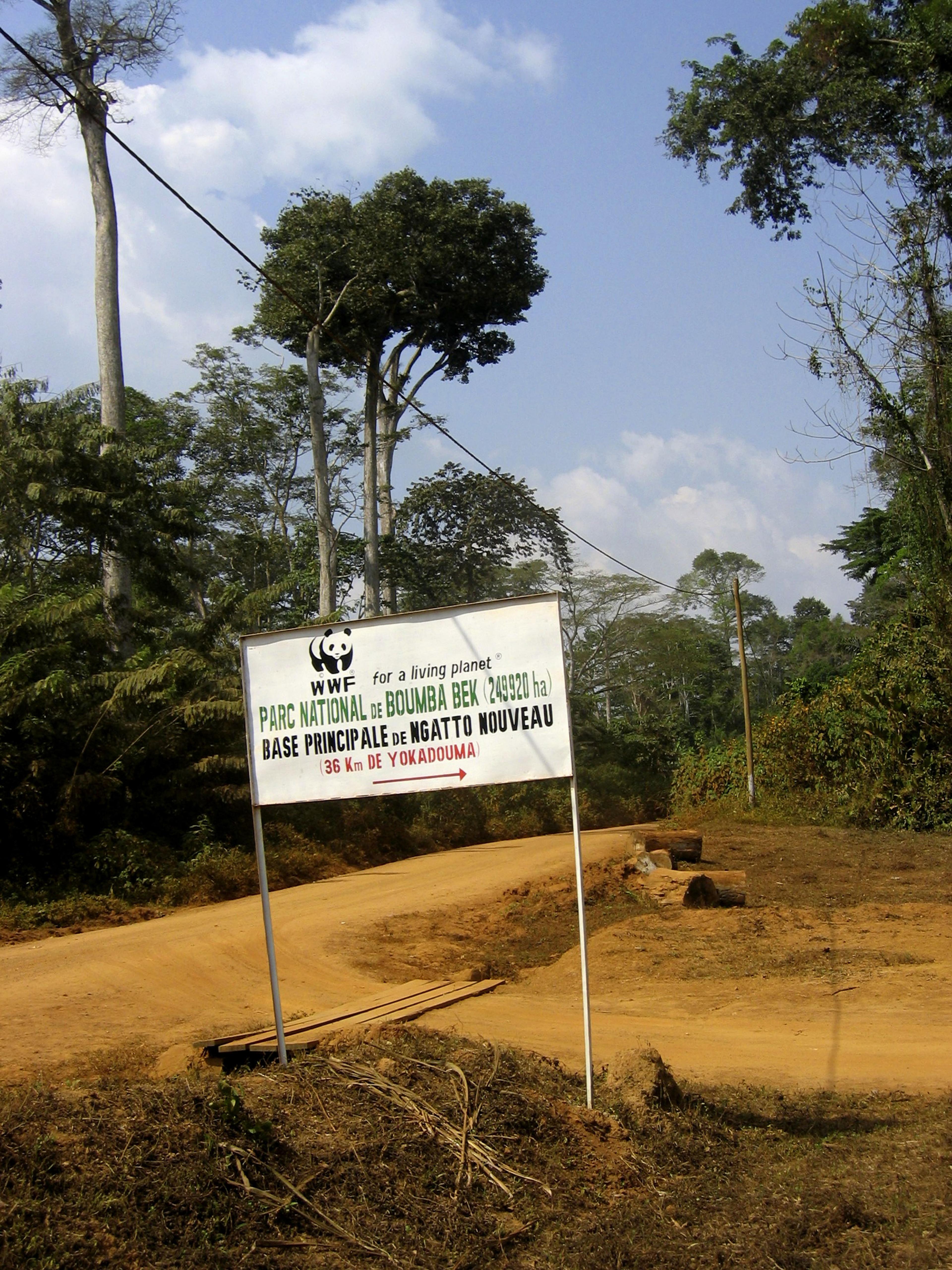 De ingang van het Boumba Bek National Park