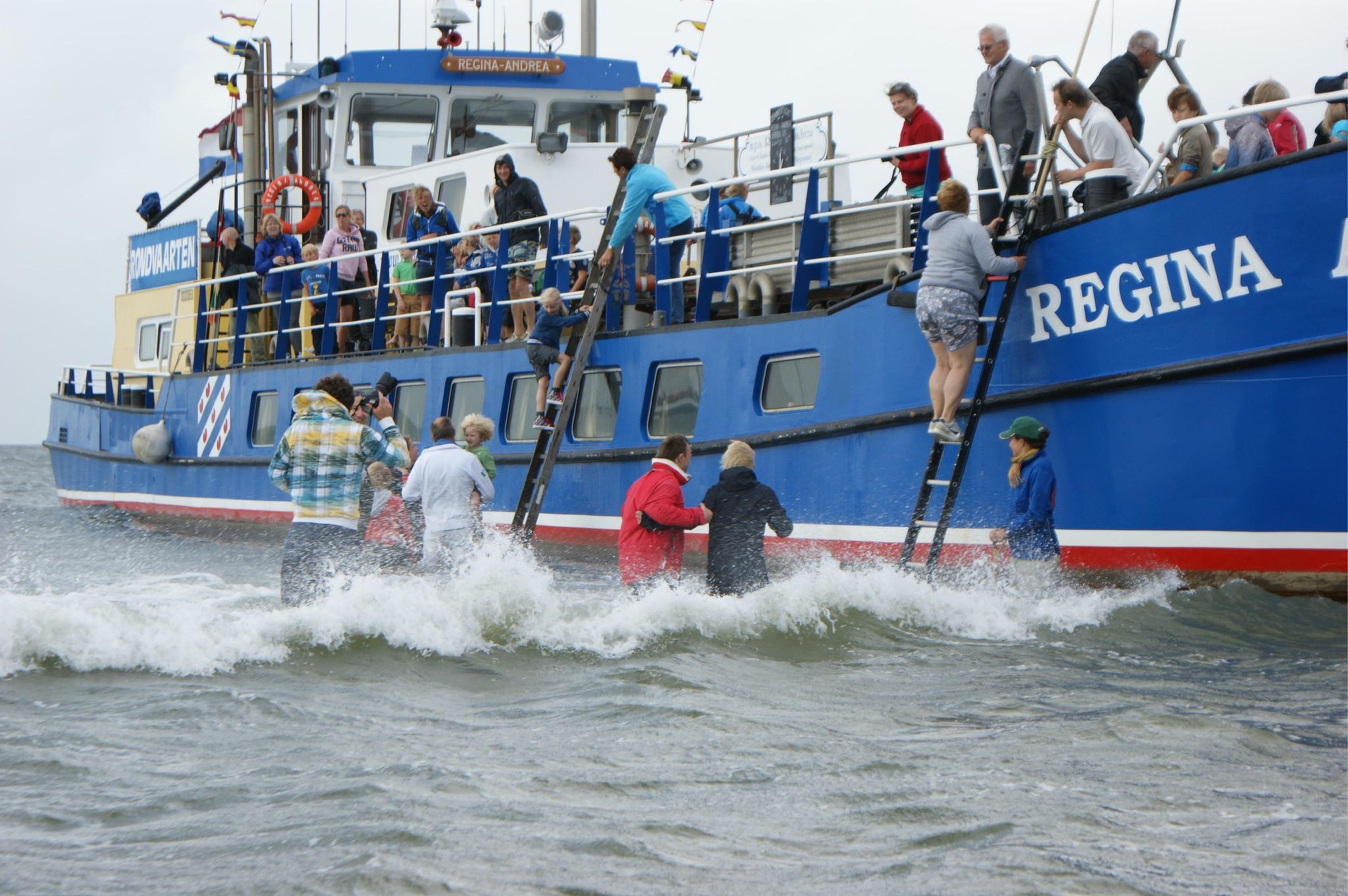 Foto van regioteam Friesland bij boot Regina