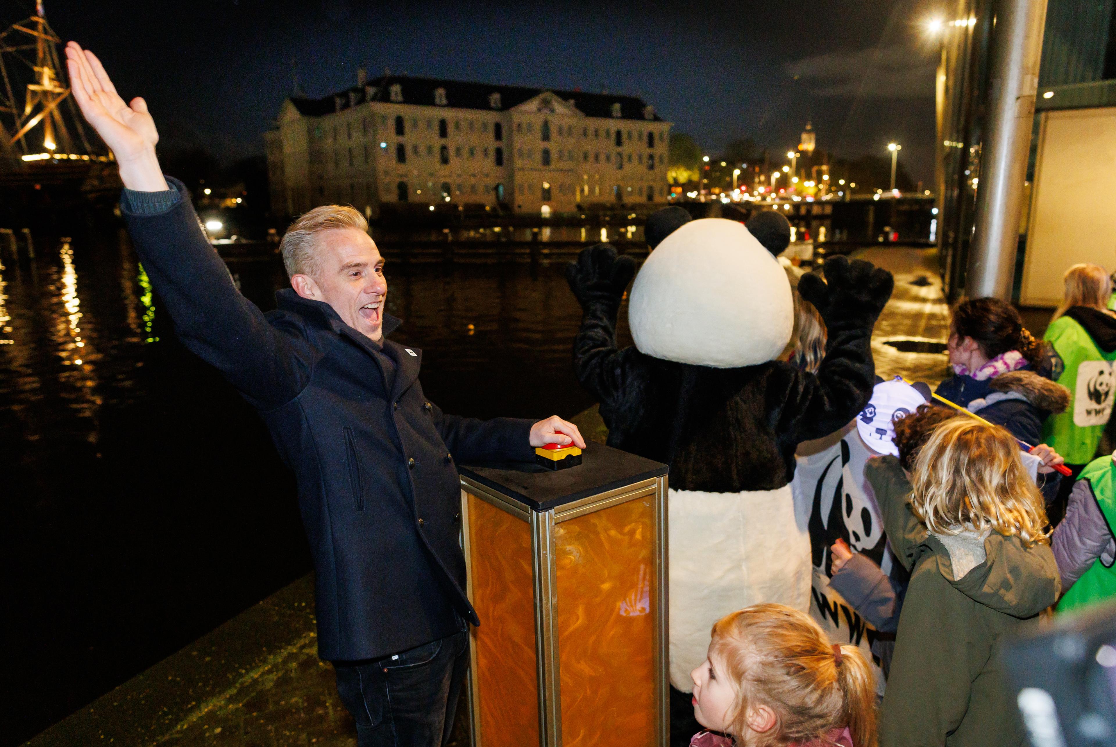 Art Rooijakkers bij Earth Hour 2024