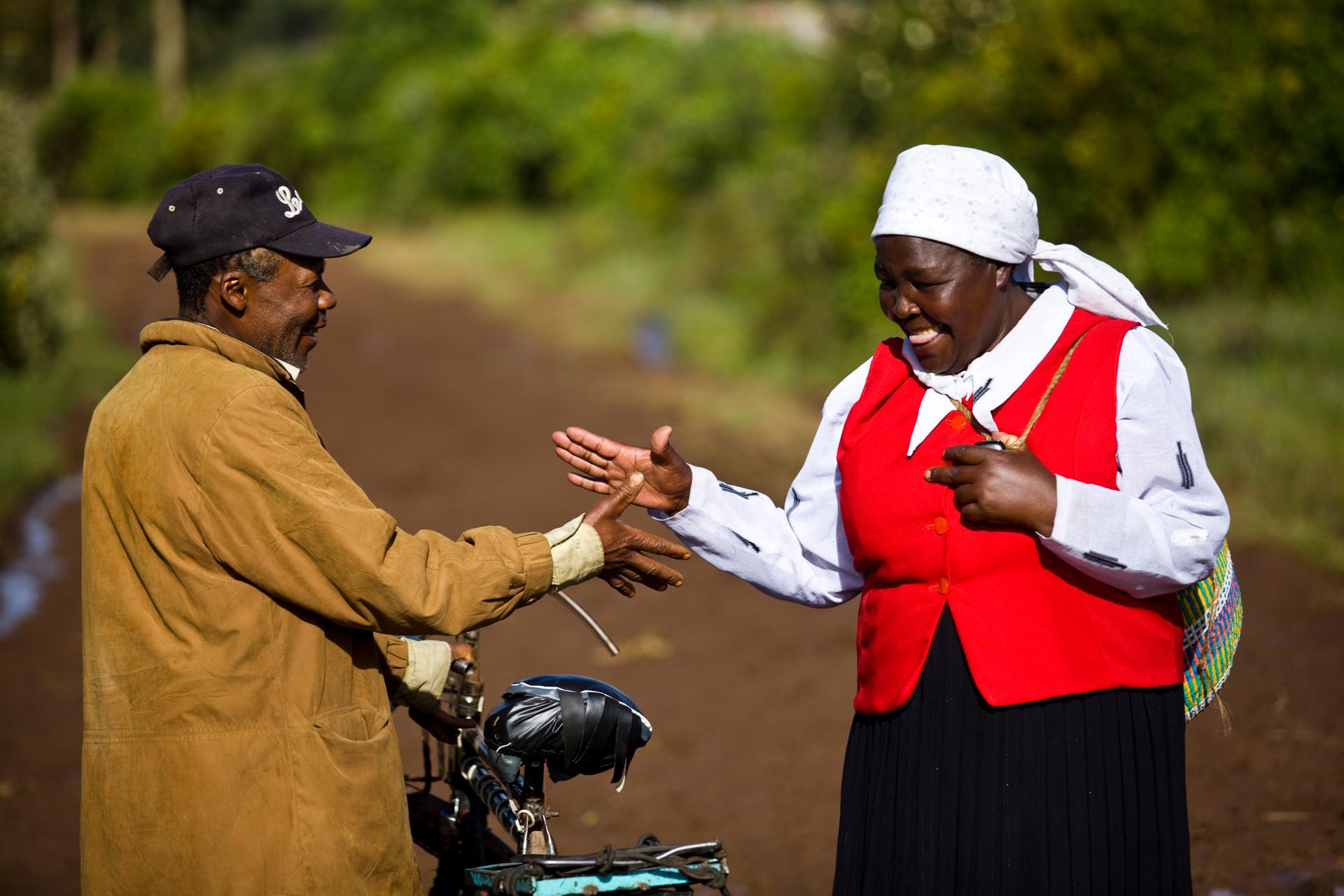 Vrienden ontmoeten  elkaar in Kenya