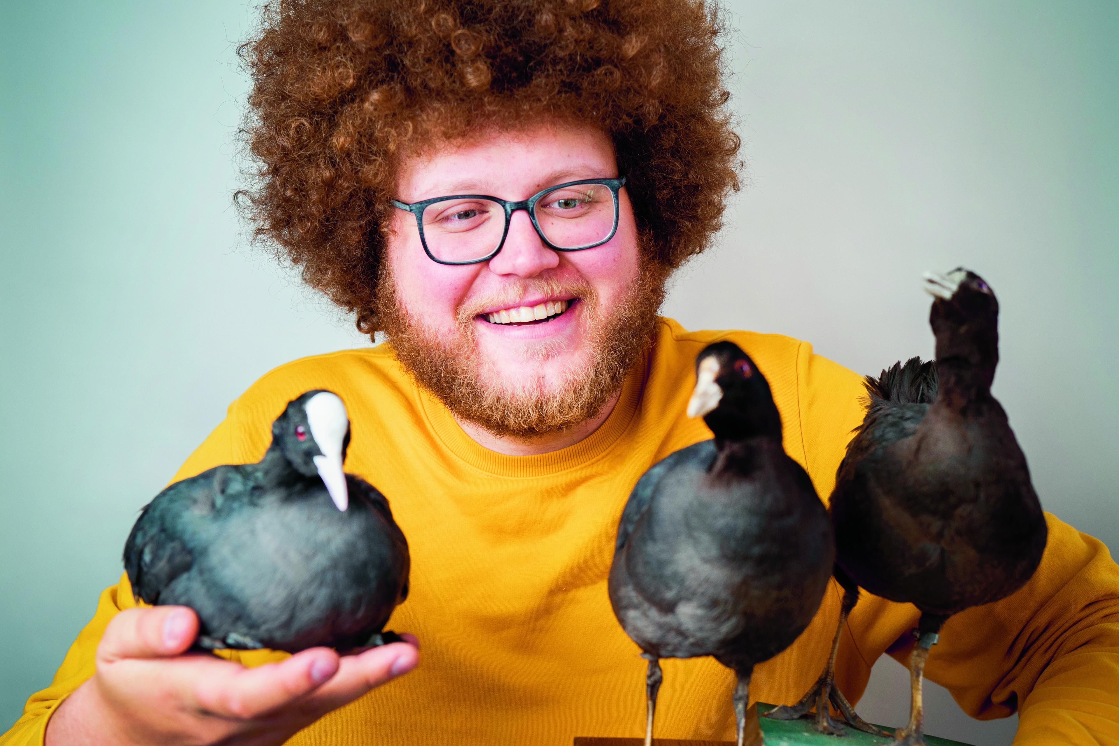 Auke-Florian Hiemstra met meerkoeten