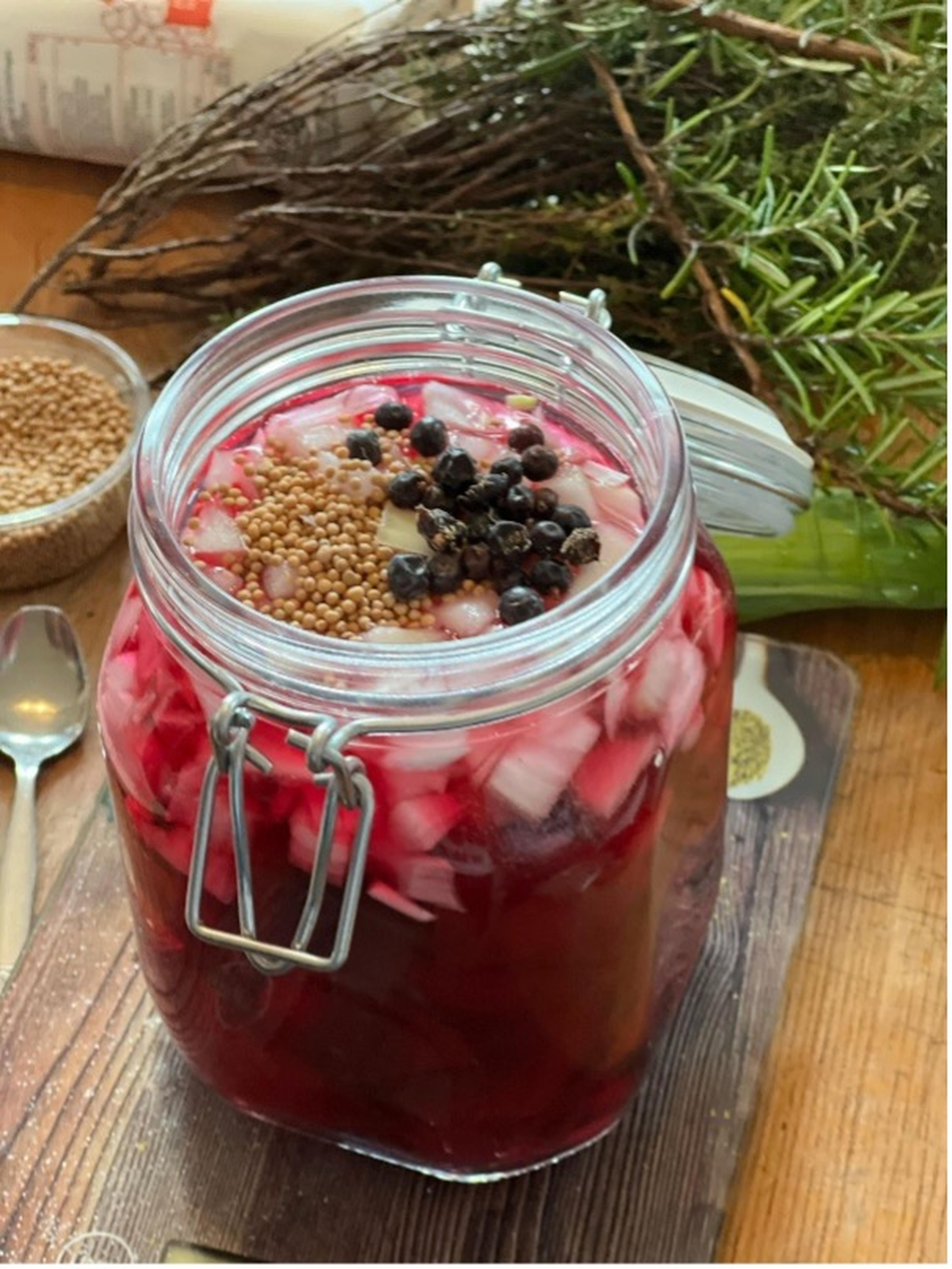 Weckpot met gefermenteerde groenten