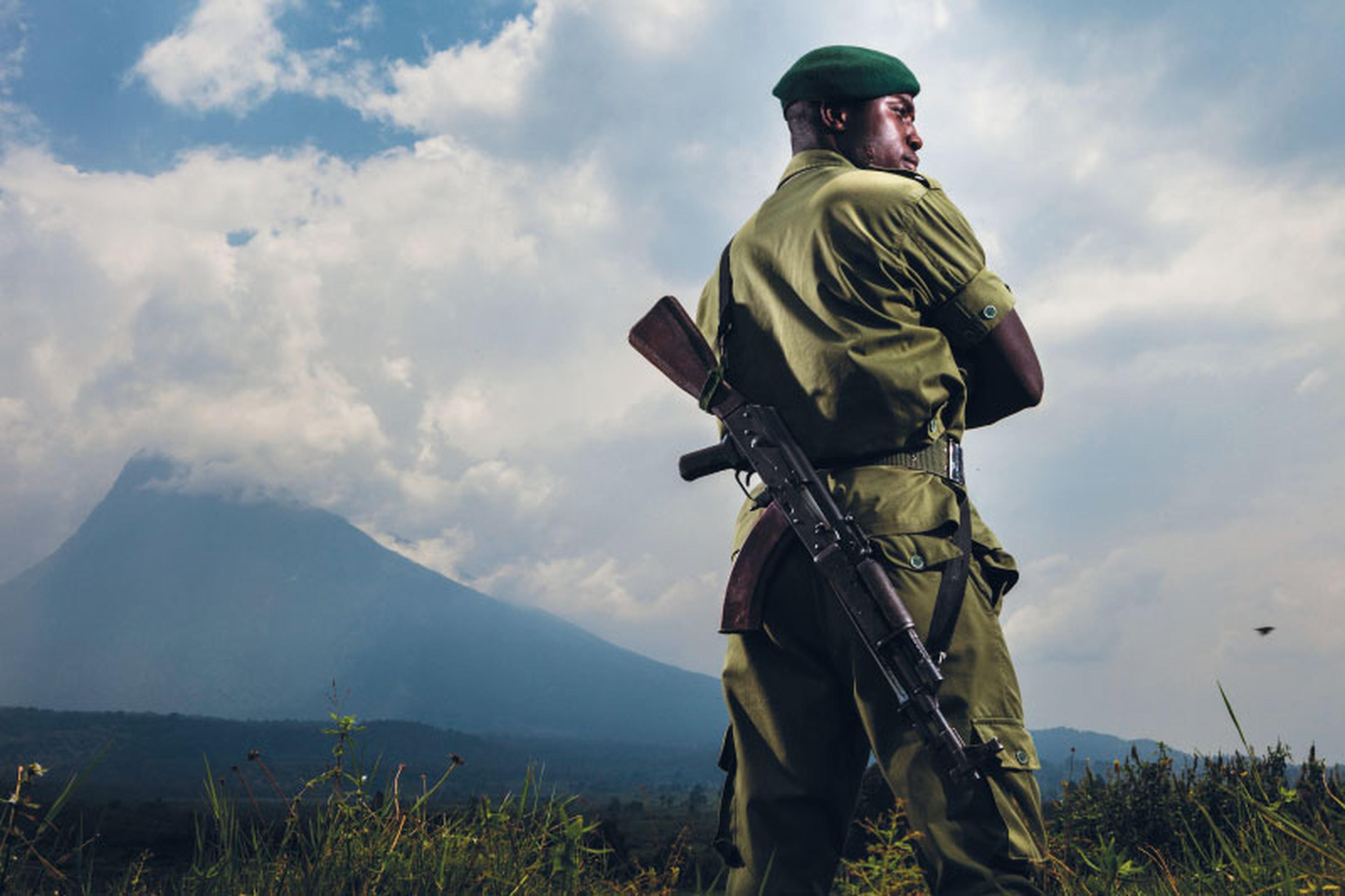 Jonge ranger in Virunga National Park