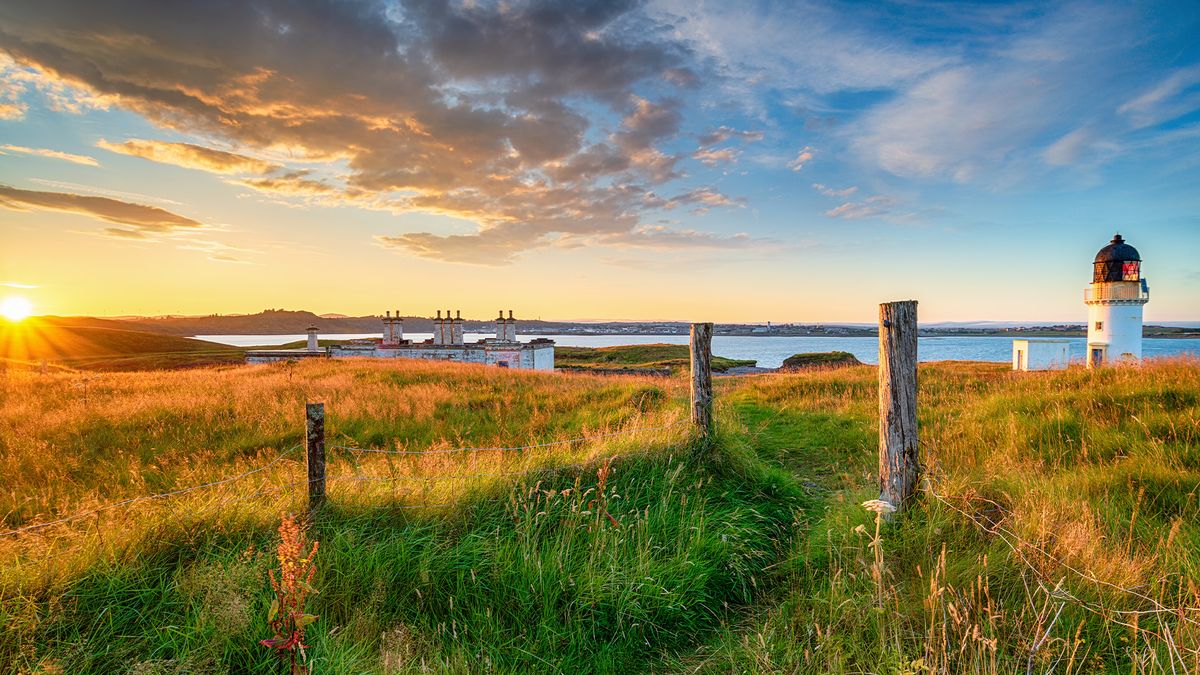 Springtime Shores: Hebrides & Isle of Man Discovery