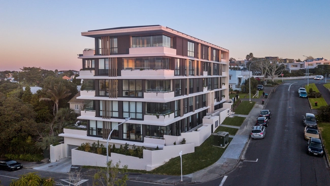 Paora Apartments