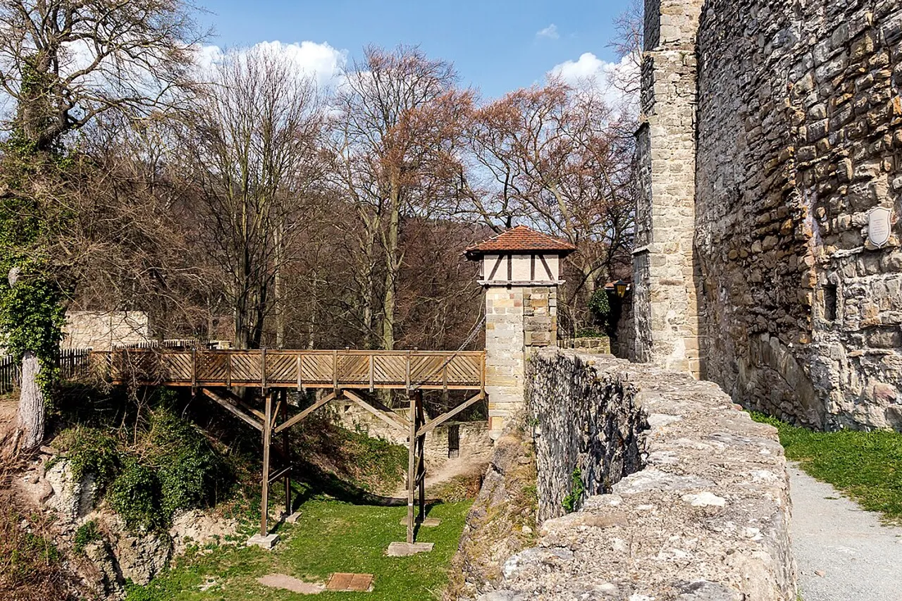 View of Burg Greifenstein