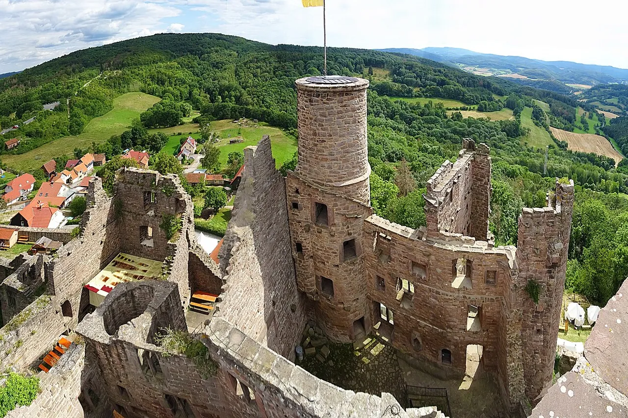 View of Burg Hanstein