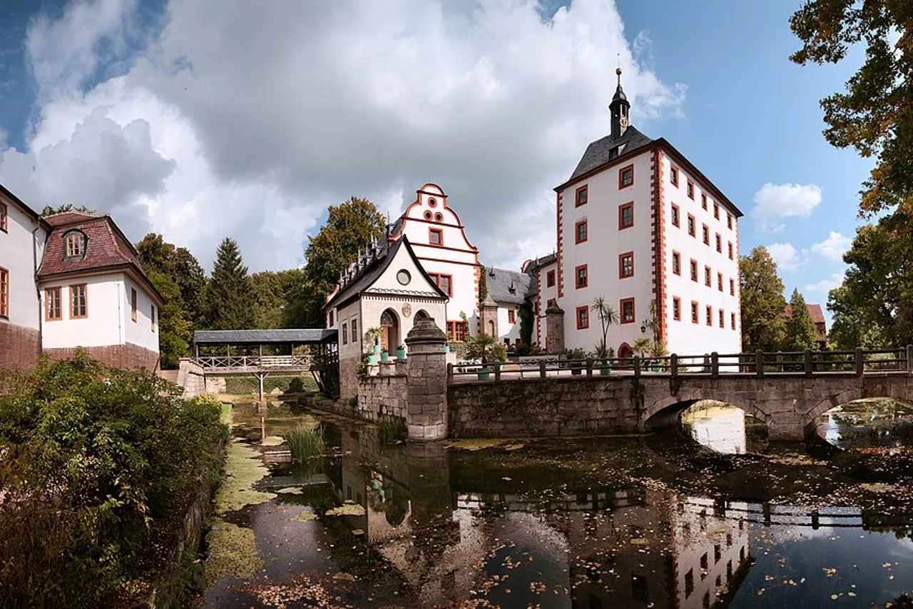 View of Schloss Kochberg