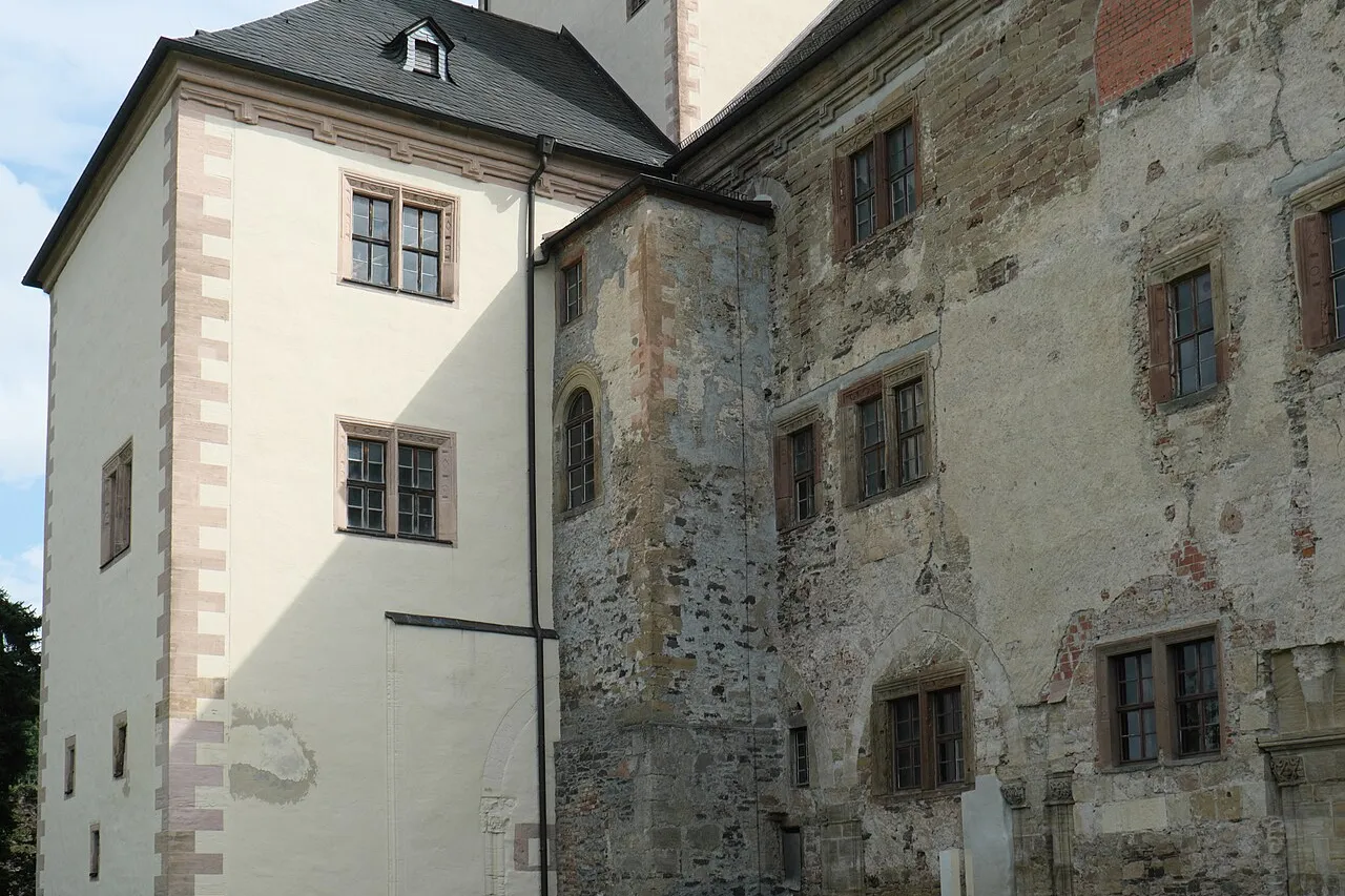 View of Kloster und Schloss Mildenfurth