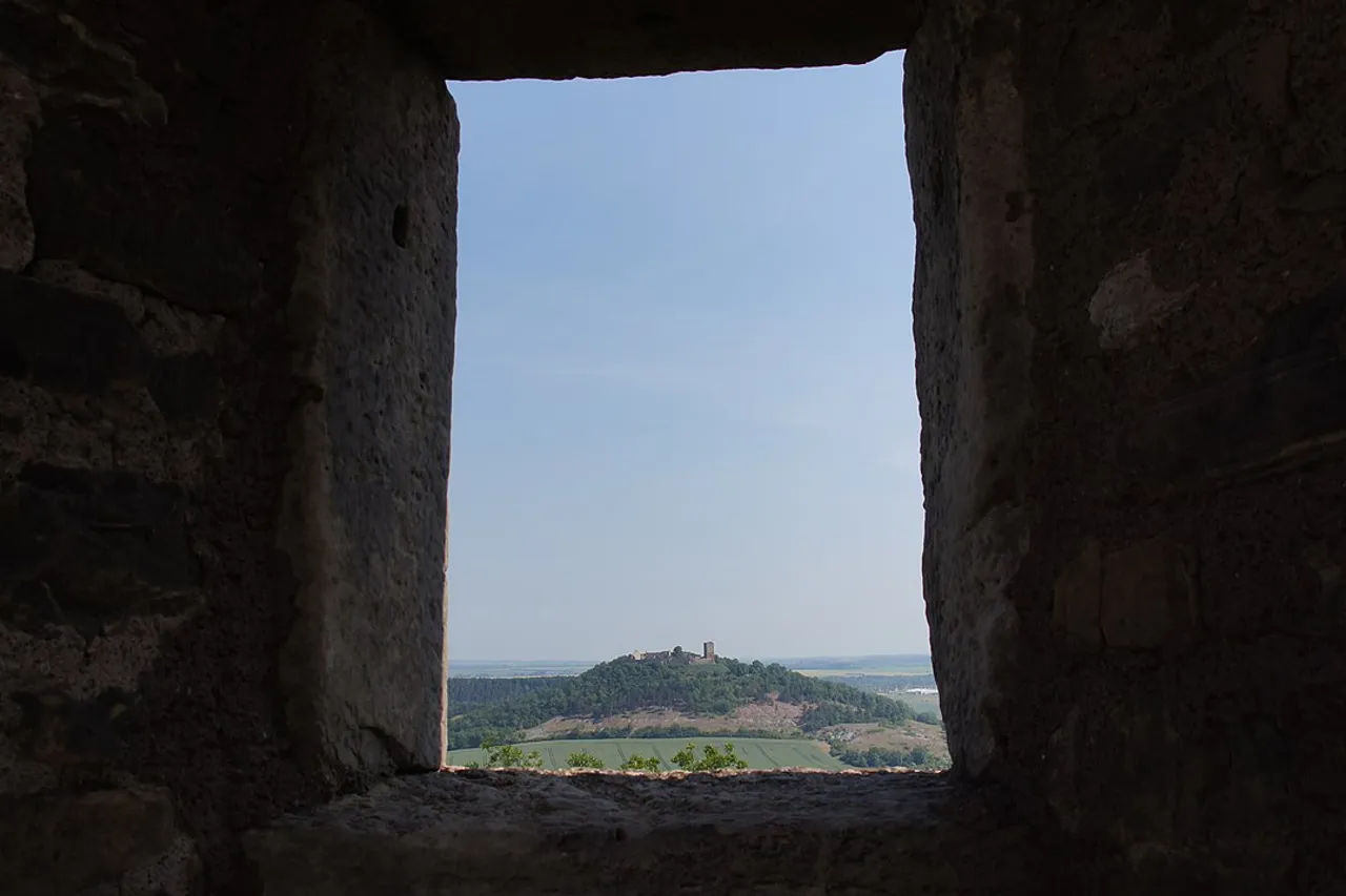 View of Burgruine Gleichen