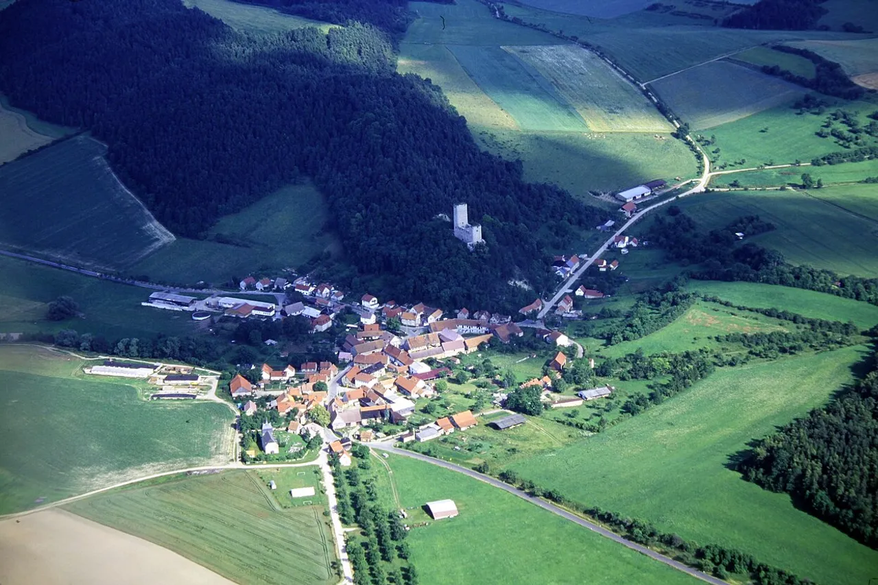 View of Burgruine Ehrenstein