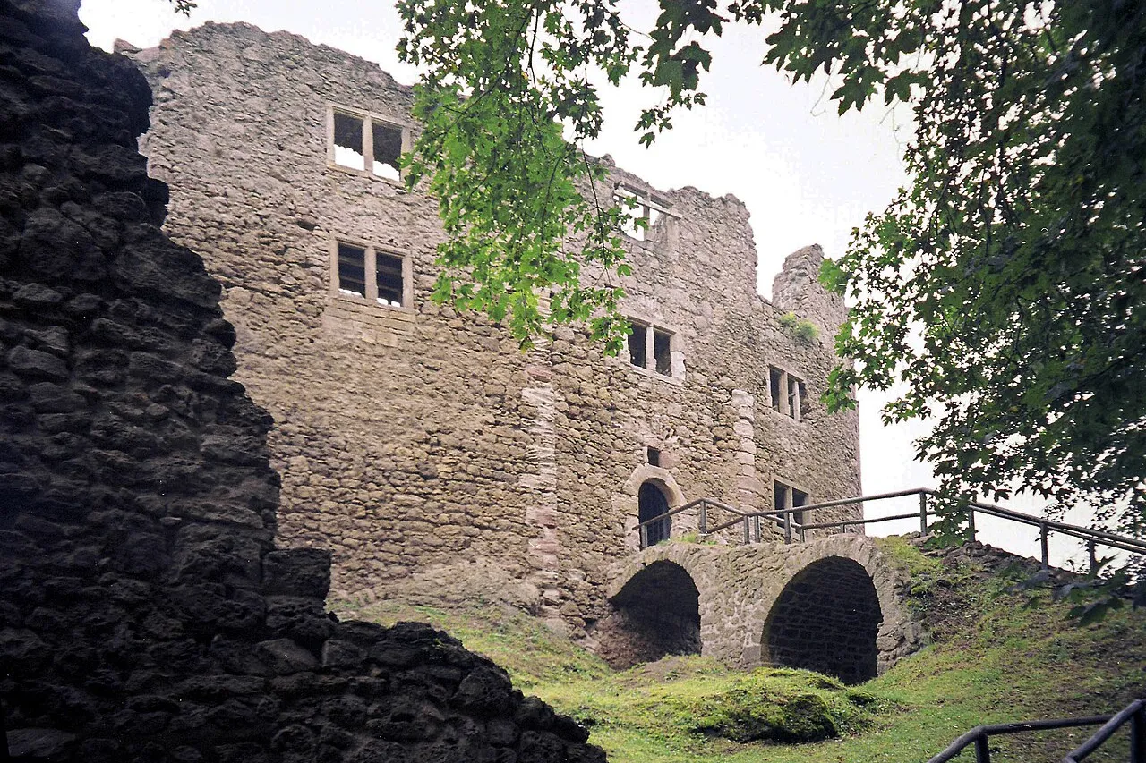 View of Burgruine Bad Liebenstein