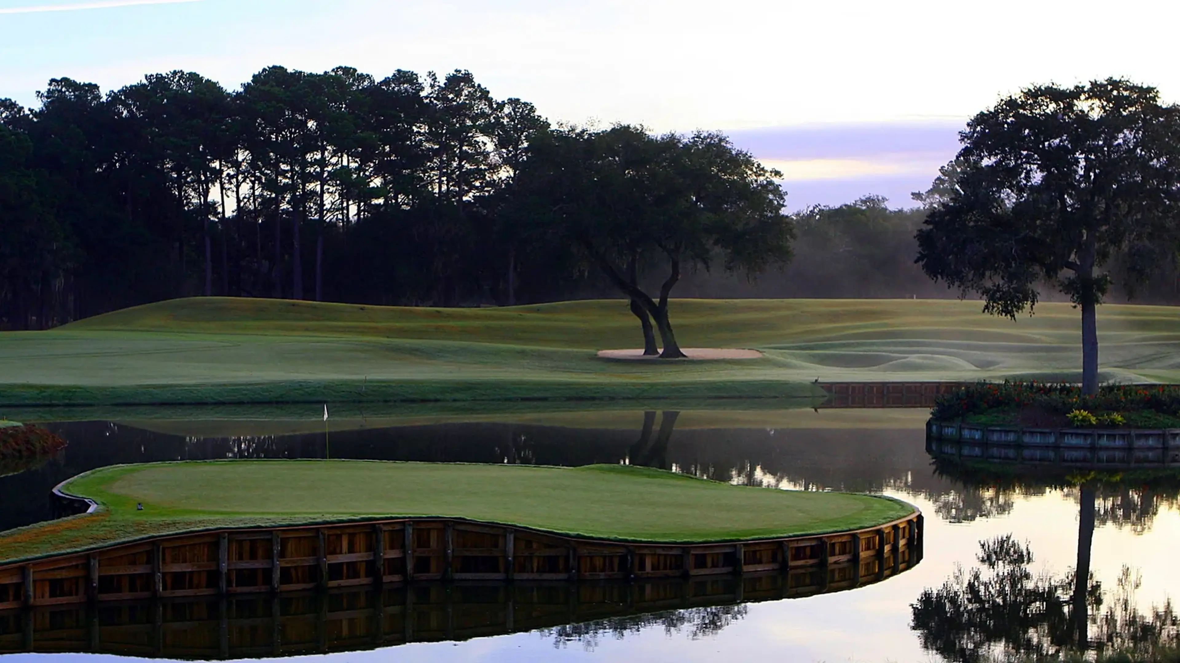 Iconic Golf Holes and the Stories Behind Them