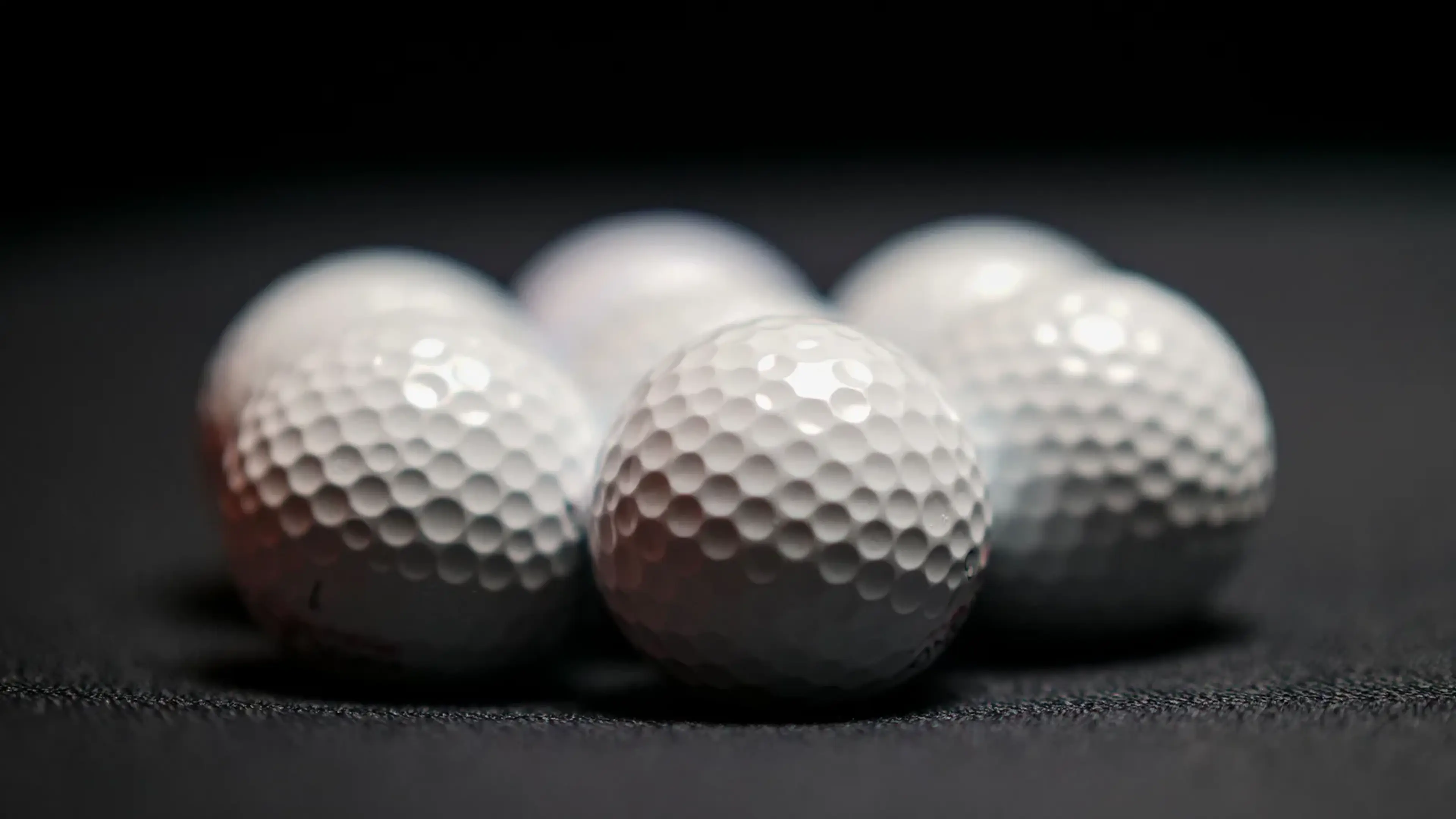 Custom and Personalised Golf Balls: The Best Places to Buy Them