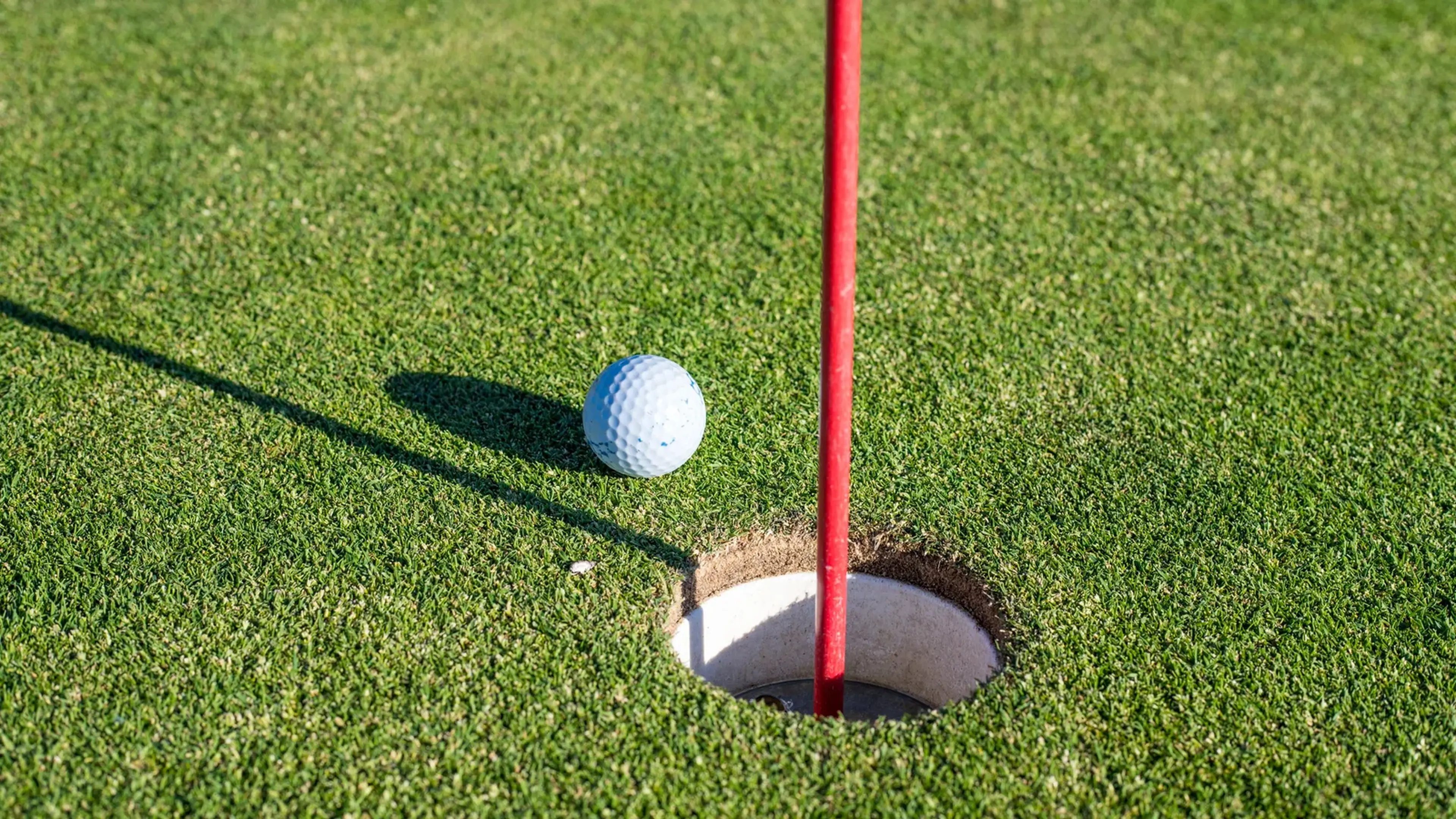 Hole-in-One Gifts: How to Commemorate a Once-in-a-Lifetime Ace