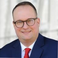 Dr. Christian Reiter