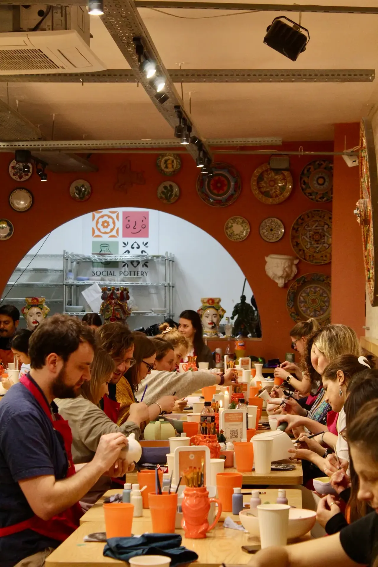 A full festive pottery painting session