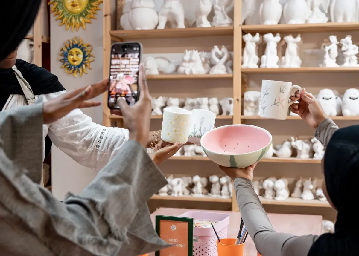 Daytime Pottery Painting — photo 3