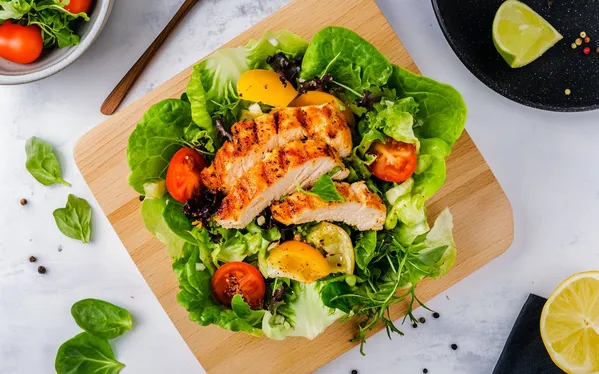 Salatwraps mit Hackfleisch