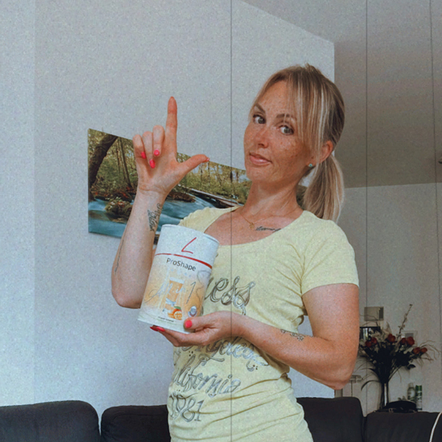 Photo of Gwendy Jane Rossi - the author of the testimonial - holding the product.