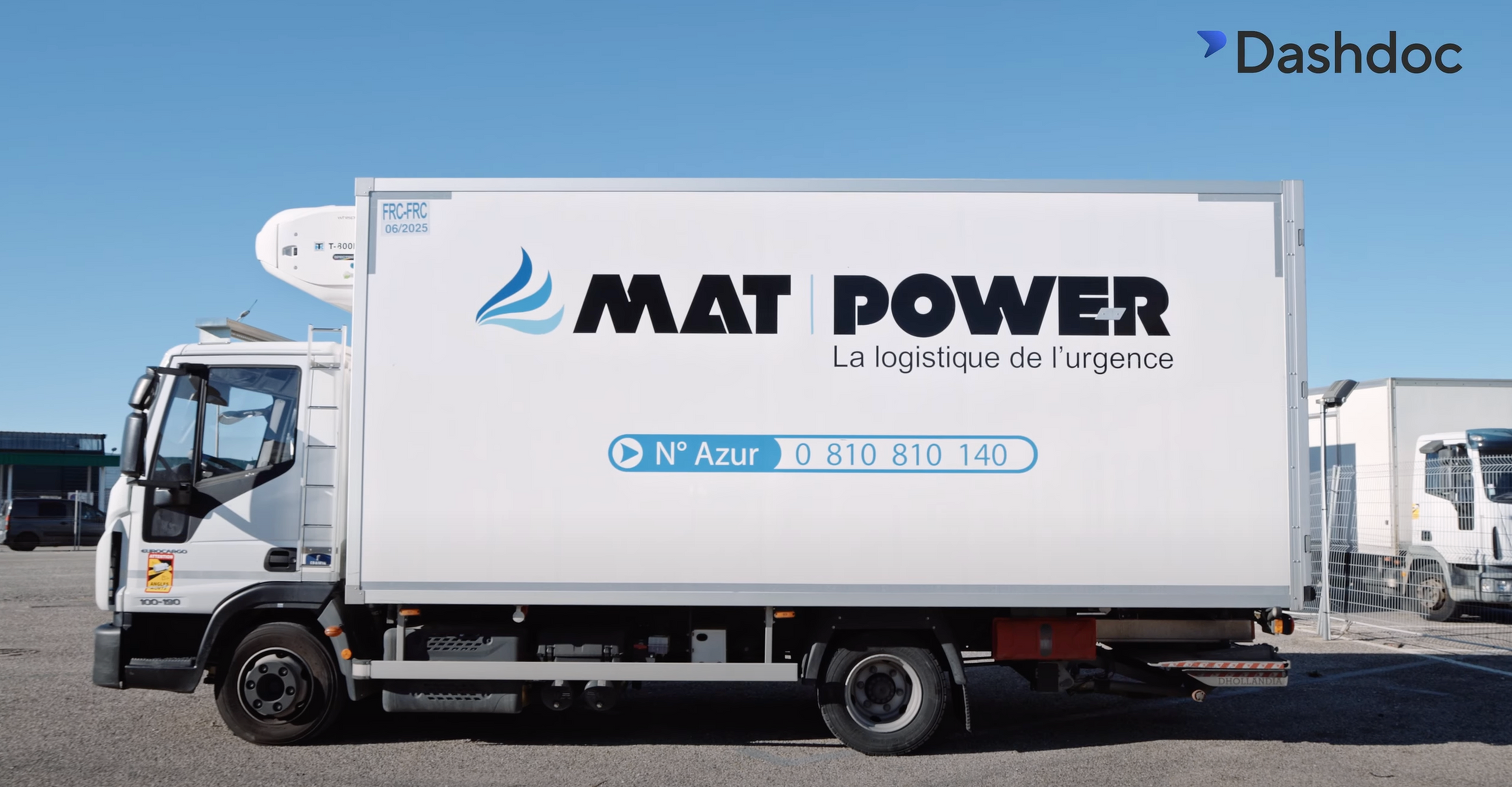 Truck of Mat Power : look on shipper and customer legal relationship