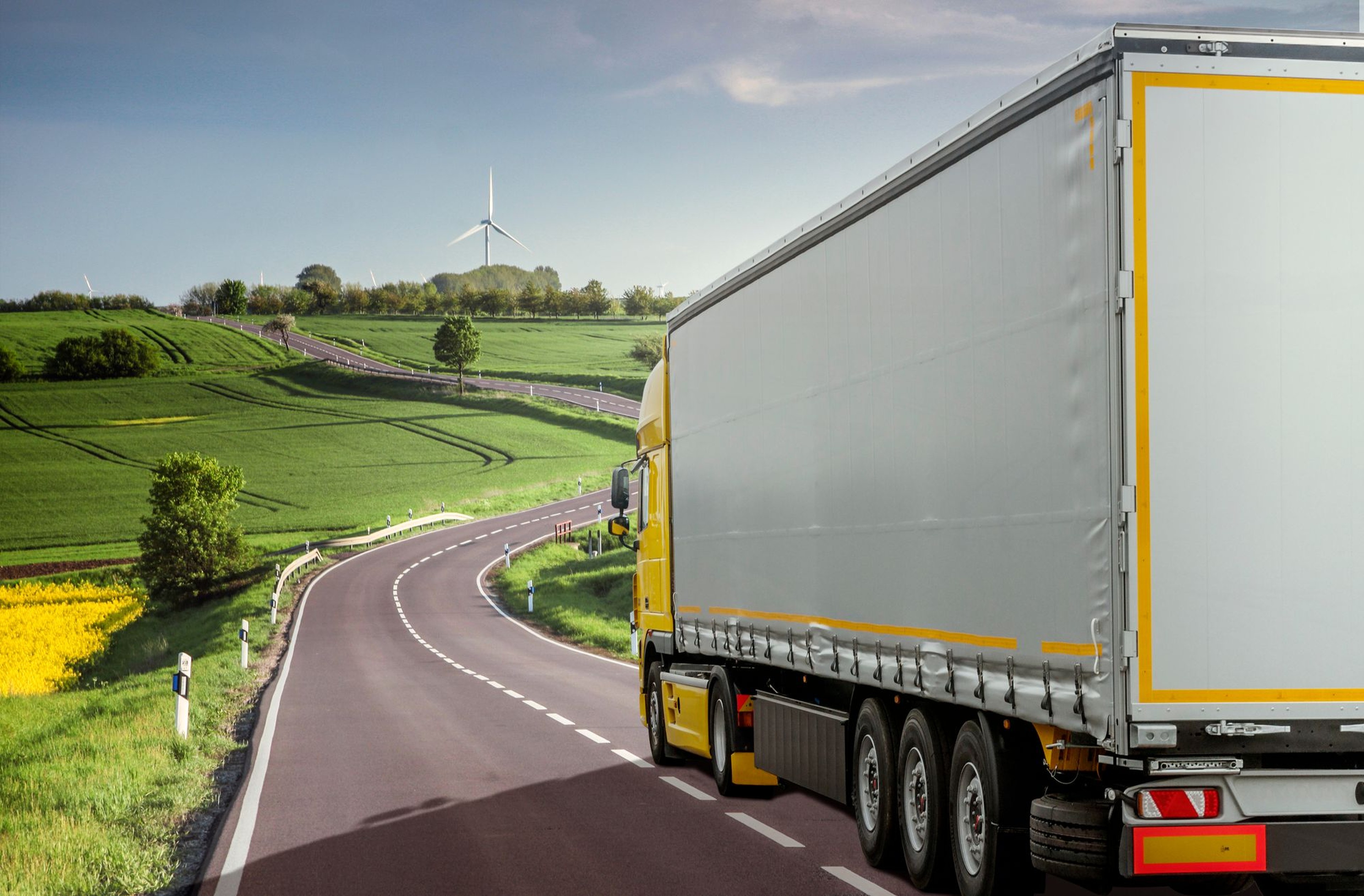 Camion dans la nature