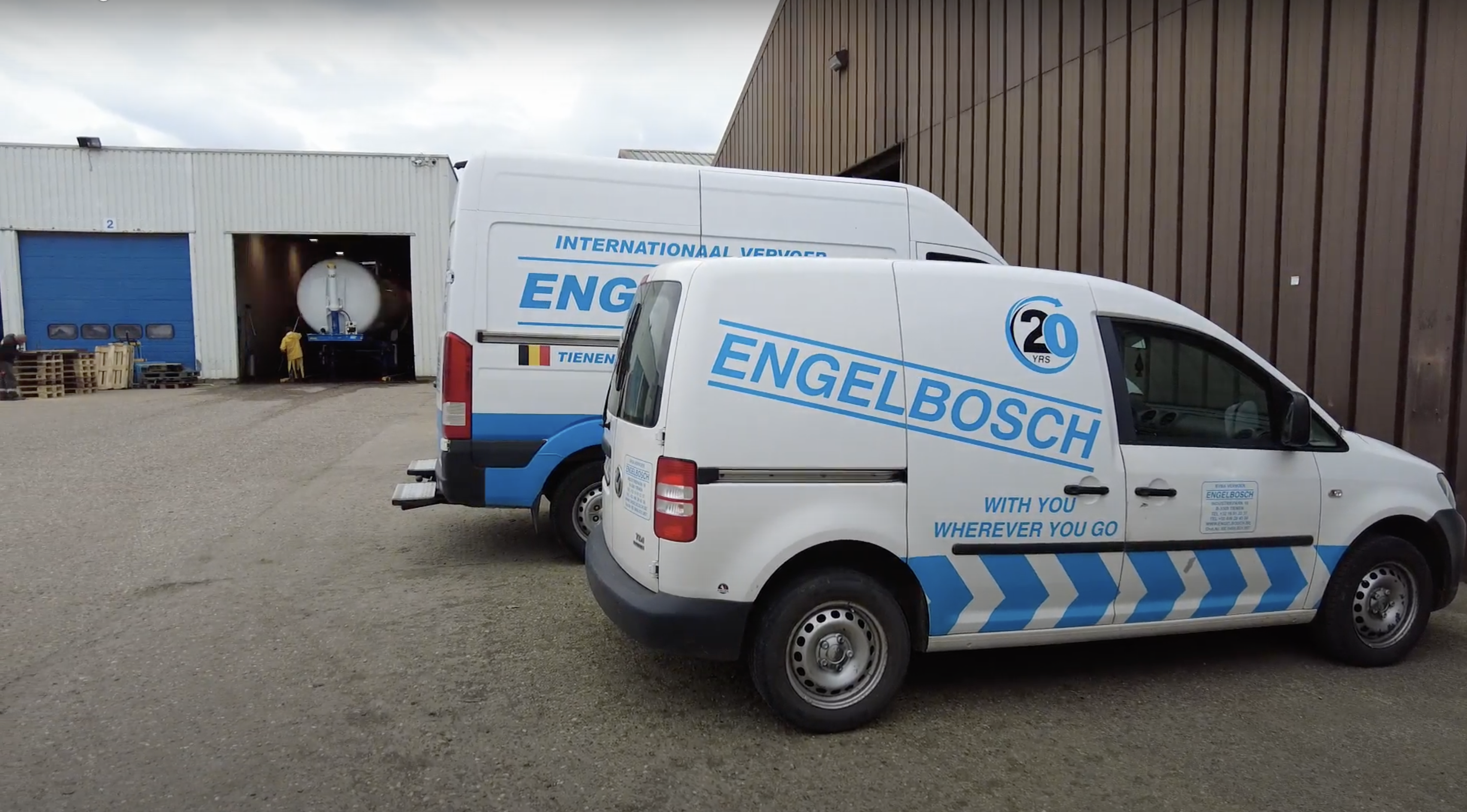 Vision d'ensemble du site de Transports Engelbosch avec nettoyage de cuve