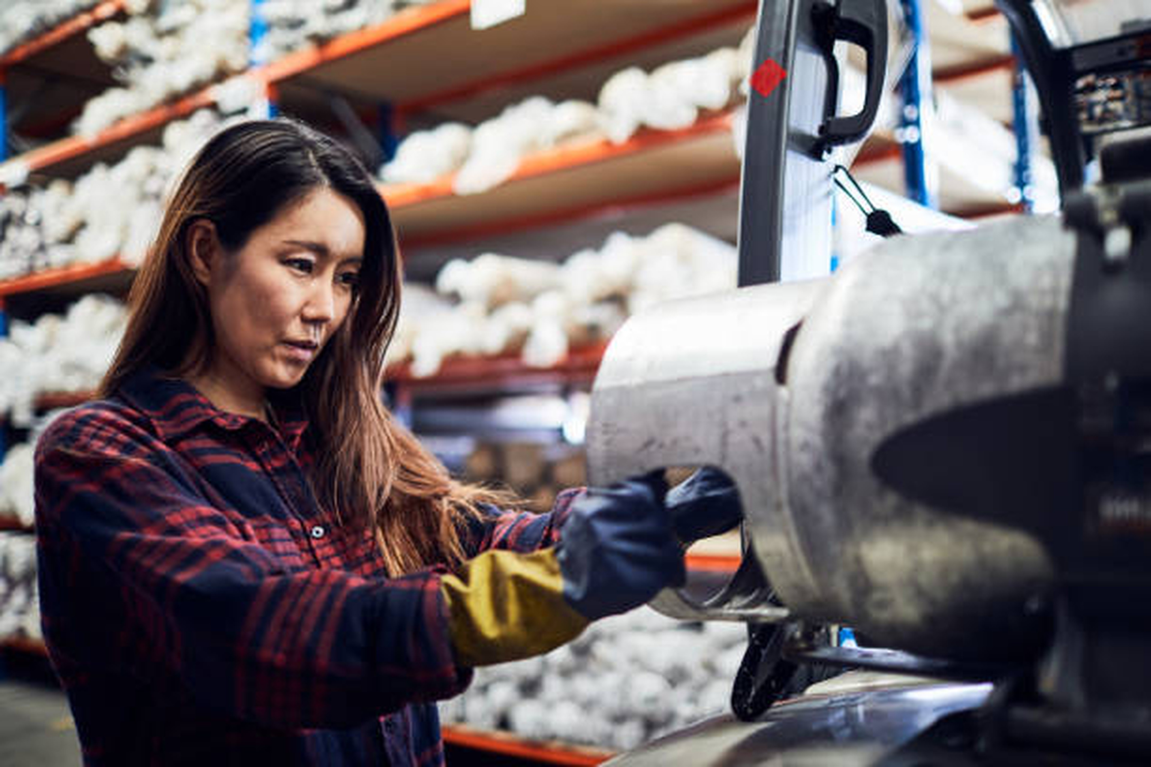 Maintenance of mechanic system inside the distribution center