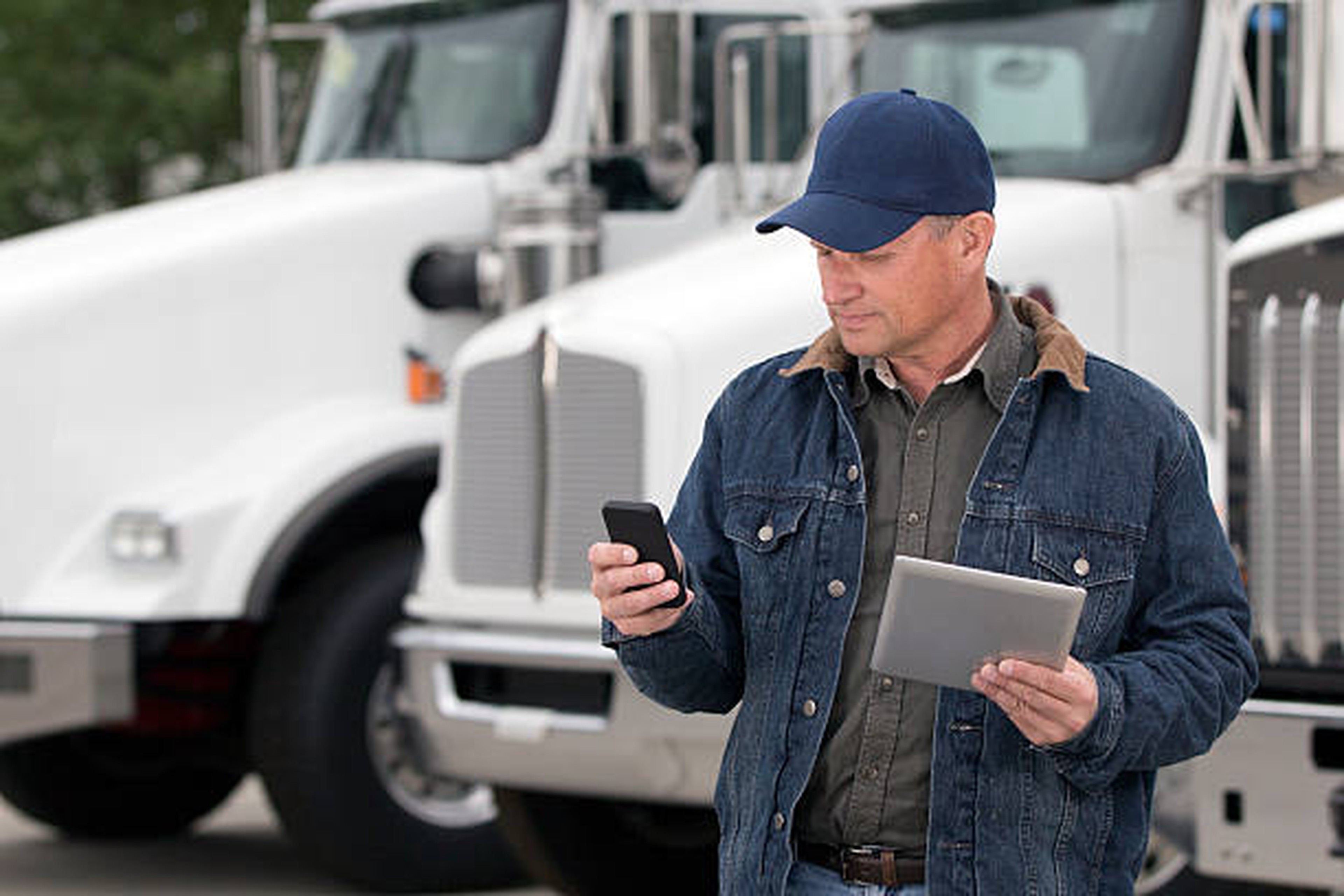 A truck driver connected to verify loading time