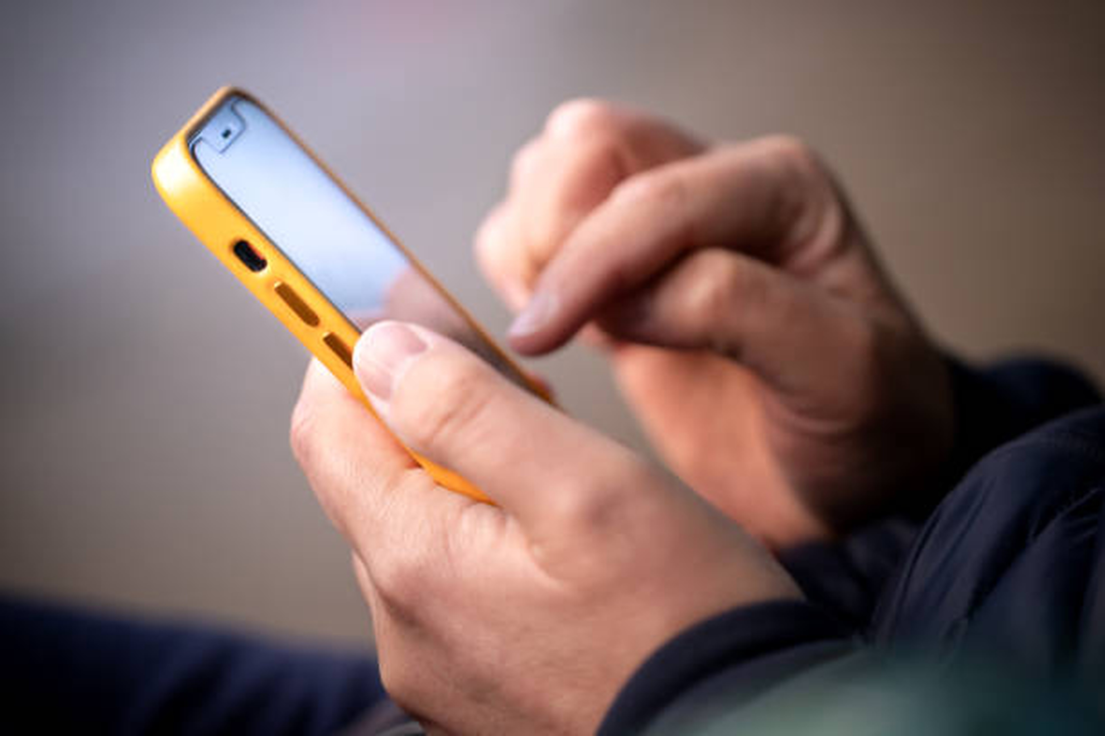 Mobile application transport