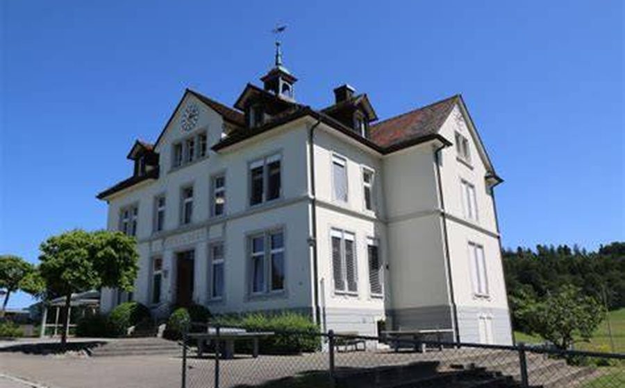 Schulanlage beim Trainingsstandort Rossrüti