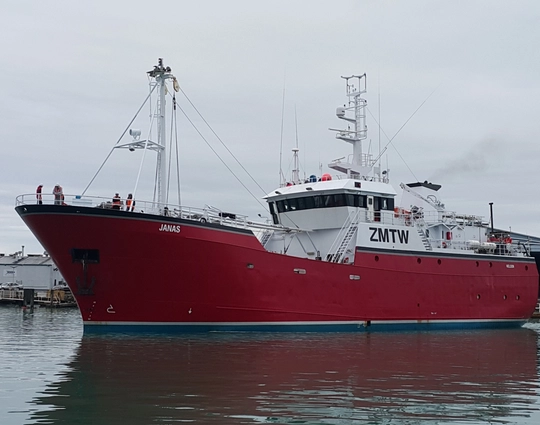 Janas Coming Into Port 18 09 16