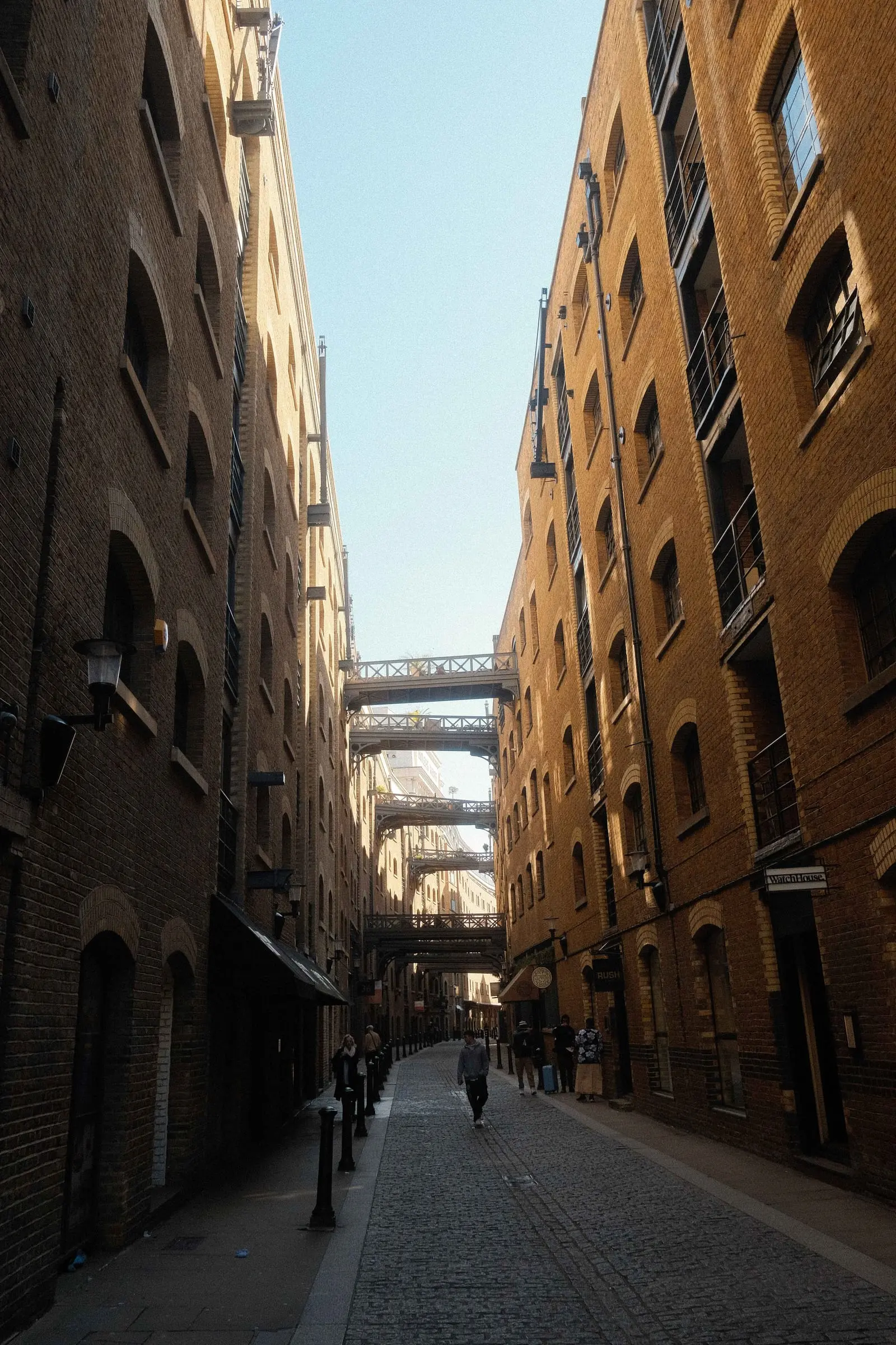 Shad Thames warehouses and walkways near the Tom&Co studio