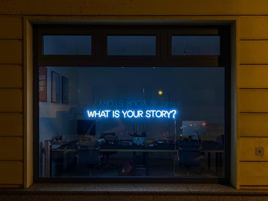 how to write character backstory