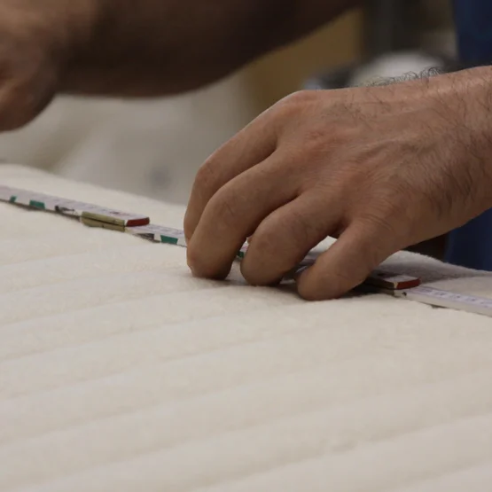 Kwaliteitsinspectie met de hand