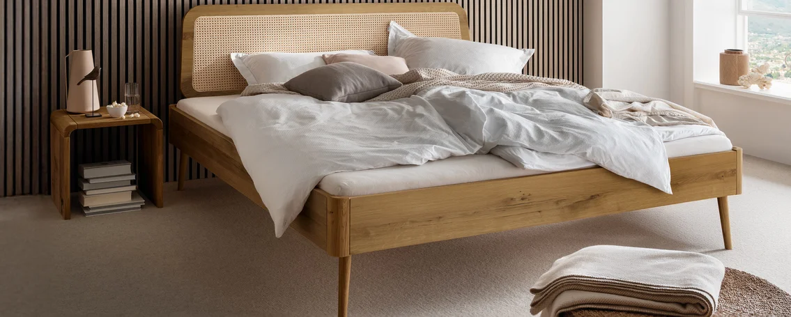 Promotion de mars : jusqu'à 20 % de réduction sur une sélection de lits en bois massif et de tables de nuit