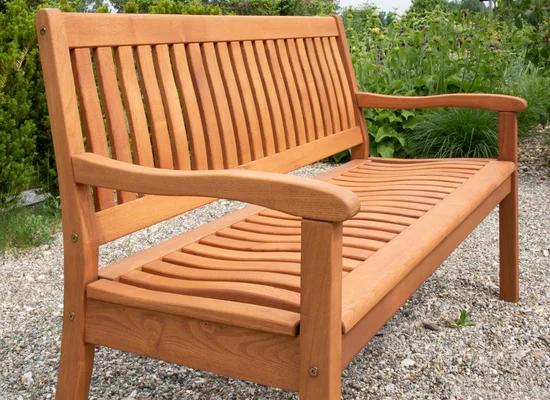 Unsere Gartenbank Celano aus Robinien-Holz