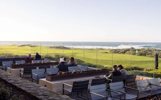 Play Pebble Beach.