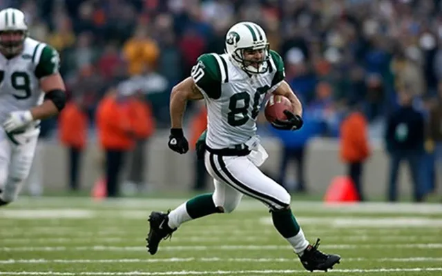 Wayne Chrebet in full flight for the Jets