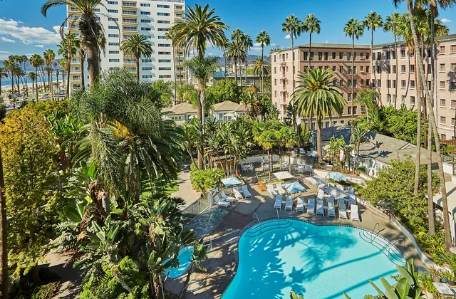 The Fairmont Miramar from above: palms, pool and the Santa Monica coast.