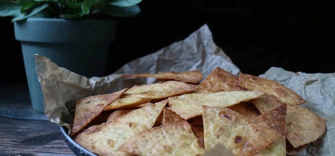 Nyttiga nachos: Gör dina egna tortillachips!