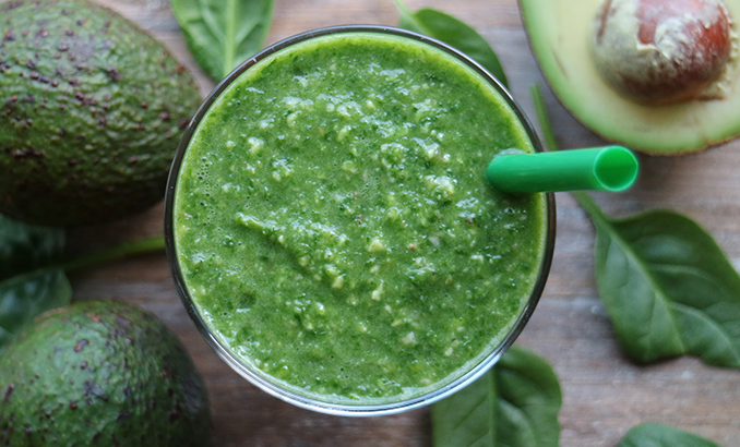 Nyttigt mellanmål: Smoothie med spenat