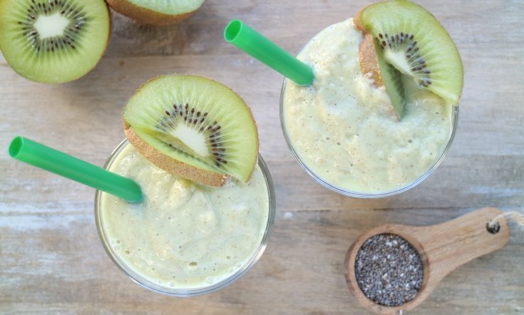 Chia-kiwi smoothie