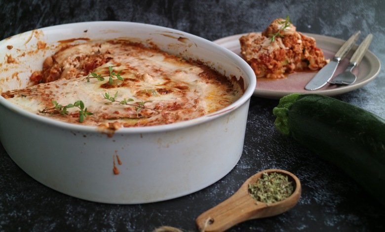 Vähähiilihydraattinen lasagne kesäkurpitsalla