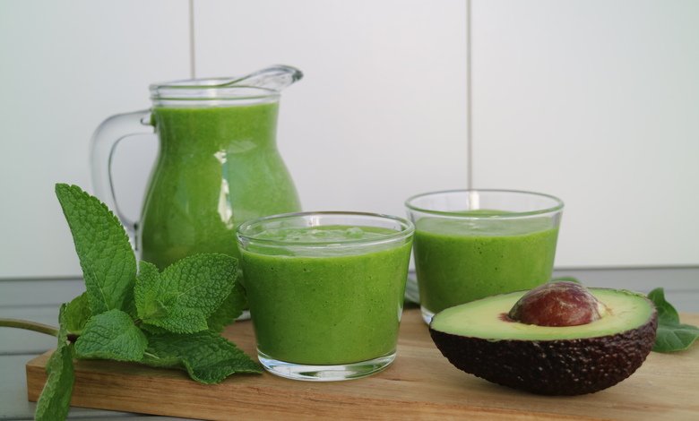 Smoothie med avokado och banan