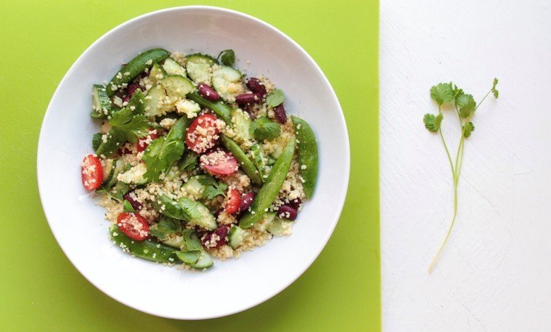 Sunn vegetarsalat med frisk koriander