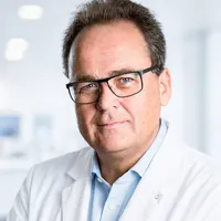 Dr. Wolfgang Hilbe