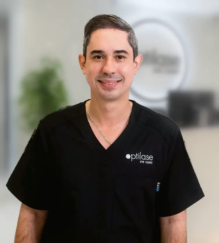 Dr Mikhail Hernandez, ophthalmic surgeon at Optilase Eye Clinic