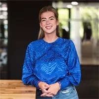 Julia van den Hurk