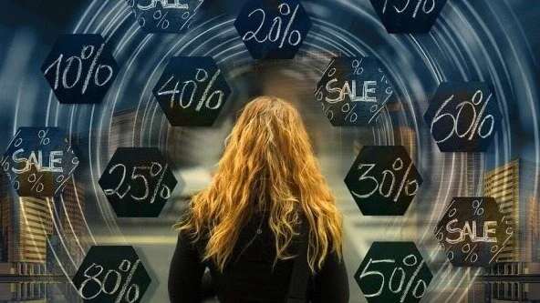UK fashion retail ‘had especially difficult November’ with declining sales 